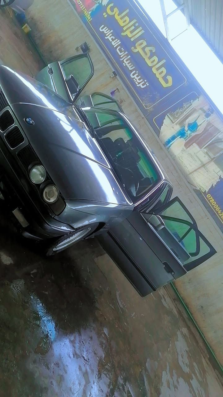 السلام عليكم اخوتي
بي ام دبليو ٥٢٠ كير عادي كفاله تبريد فتحه
مكفوله من الحادث لون رصاصي متغير
تخم تاير جديد الله شاهد توني شاده
حداديه اماميه ٨٠ ٪
وخلفيه نص عمر
رقم بغداد بأسمي
موديل ٩٠
دواخل دوشمه وبيبان جلد اسود ودشبول بالجيس بعدهن
وياله خليه جدد ولافطر بيهن 
سنويه لل2030
سعره ٤٦ وبيه مجال قليل
الديوانيه ناحية السنيه
مستعجل عله بيعته
*********** هذا رقمي
