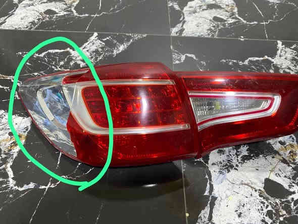 سلام عليكم
بك لايتات سبورتج سيت كامل يرهم من شكل 2011الى 2014
فقط الجهة اليسره مكسوره جامه داخل كلشي مابي سعر الجمه 25 بل سوك سعر 150  زوج لواحد جاي يبيعو 130 
دعاميه ترهم من 2011/2014
سعره 100 قفل يوجد توصيل فقط لبك لايت ومكاني فلوجه 

***********
