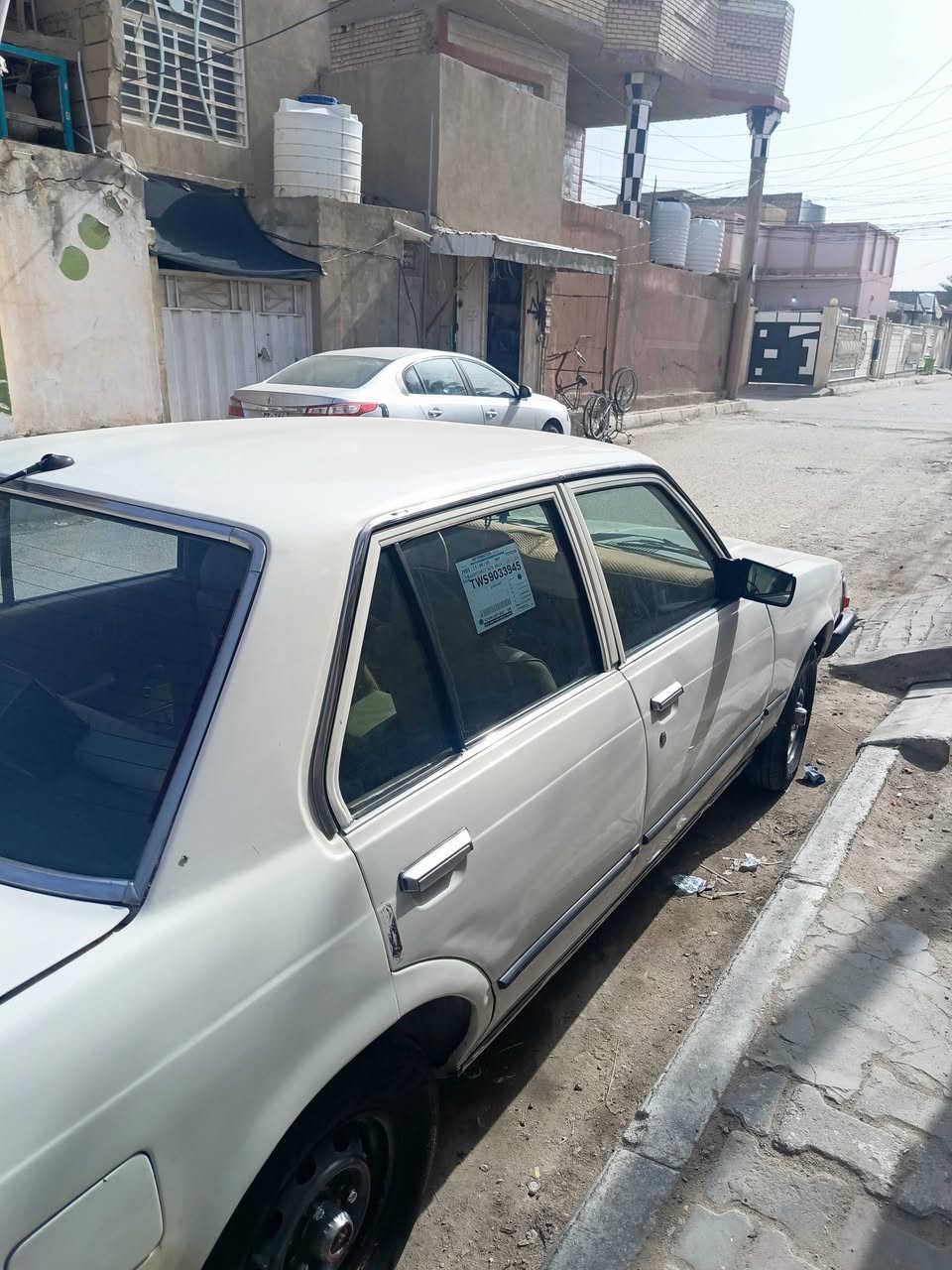 السلام عليكم كرونا للبيع مستعجل
موديل 1981 رقم نينوى انكليزي بسمي تحويل ثاني يوم 
صبغ عام بدون ضربه كهربائيات كله شغاله وتبريد وتدفئه
تخم تاير جديد مكاني كربلاء سعر 48 وبيه مجال قليل
***********
