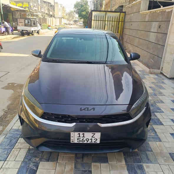 السلام عليكم كيا فورتي موديل 23 مكينة 2000  دوش مواصفات نص فول اشاير بالمري قطعتين تبريد حادث كما موضح بصور تبديل جاملغ امامي ايسر وبنيد نفسا معمر فقط جاملغ خلفي بارد هو وصندوك تخم تاير جديد ماشية ١٧  السعر 137 بيها مجال بسيط تفاصيل اكثر اتصل على رقم 
***********
مكان بغداد
