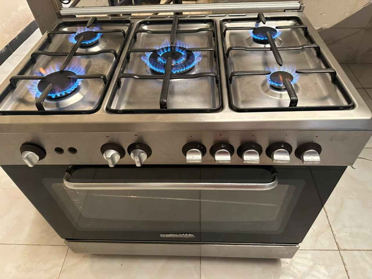 طباخ ايطالي لاجيرمانيا مستخدم نضيف شغال بغداد, العراق


**إذا كنت صاحب هذا الإعلان وتريد حذفه لأي سبب، رجاءا أرسل رسالة إلى الدعم الفني**