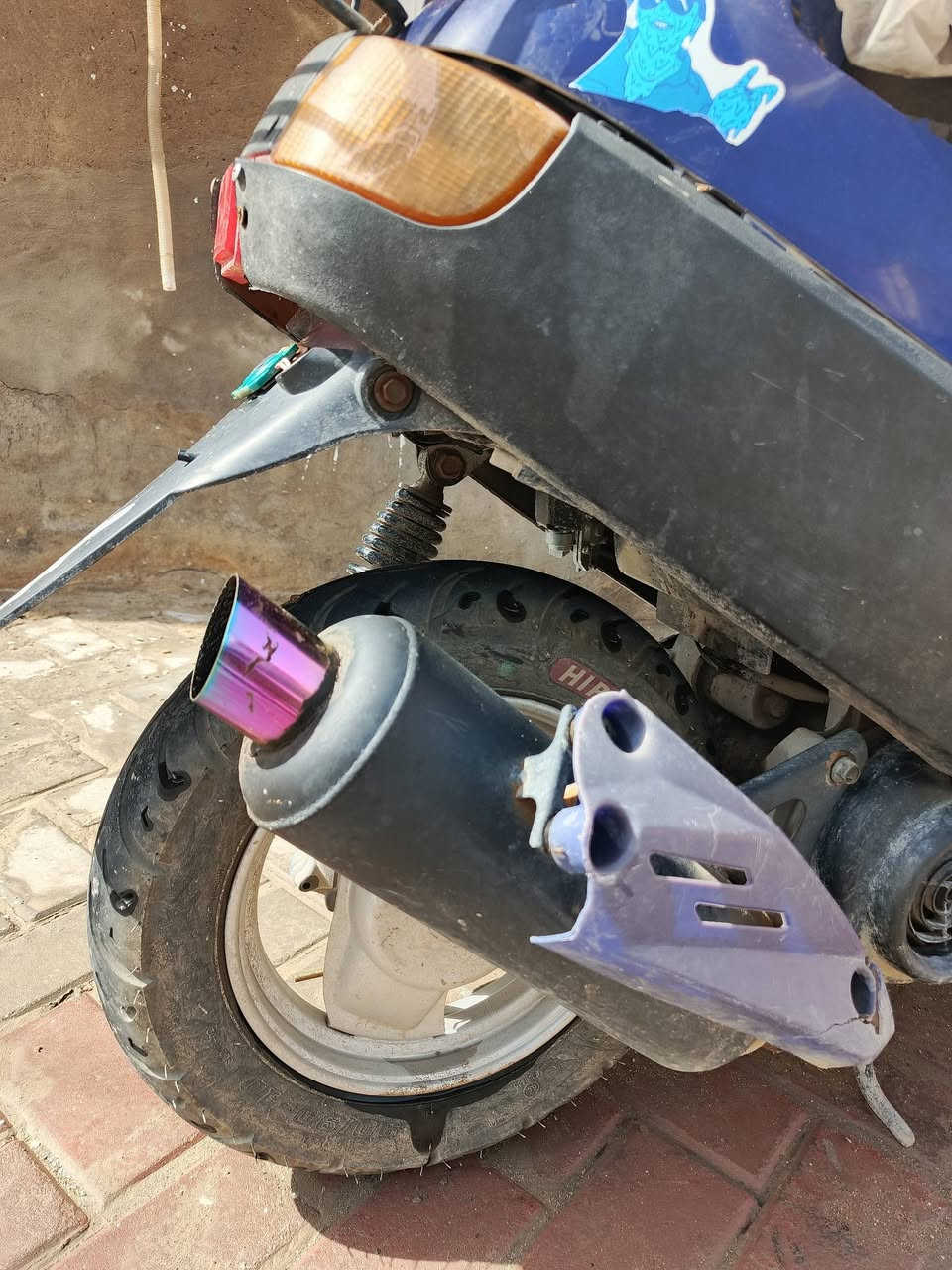 سلام عليكم دراجه زعره جوم حديد تاخذ مكينه وشاصي مكان ديوانيه مركز سعرها 160 وبيها مجال


**إذا كنت صاحب هذا الإعلان وتريد حذفه لأي سبب، رجاءا أرسل رسالة إلى الدعم الفني**