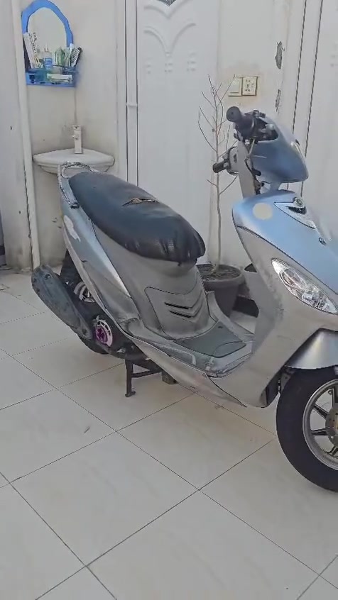 السلام عليكم ماكس منغولي للبيع دراجه جديده ومرتبه  كله ختم واحد  المكان ديوانيه قضاء الشاميه.. ***********
