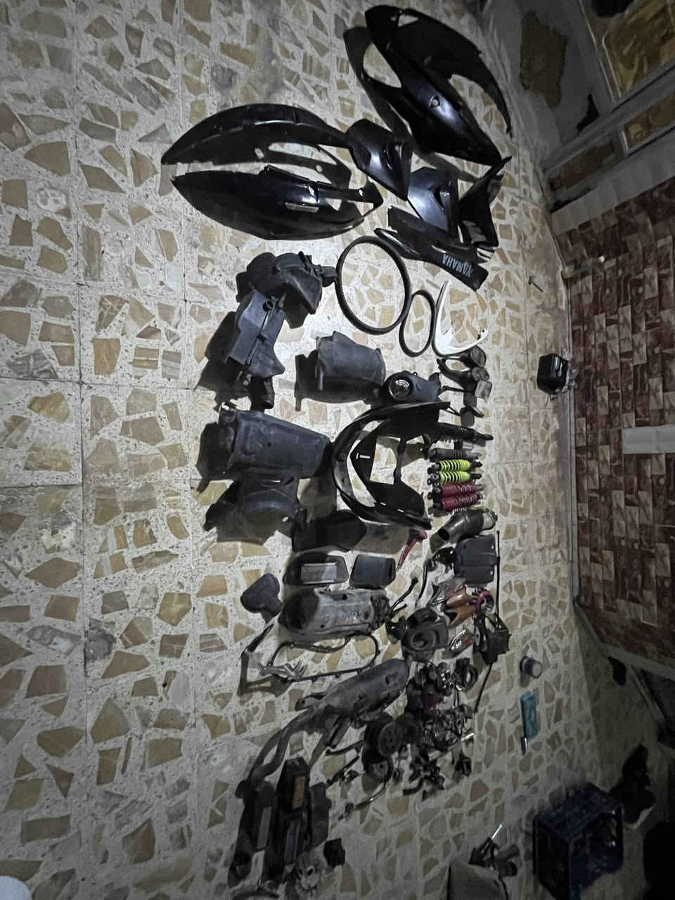 كفرات  سكنس كامل. ختم واحد بلاديات   كفر سكنس جبلي  نقص بس بجم. اصلي.  قبق هندر. سكنس  فحل   باتر  ماكس. باتري سكنس. ٢ باتري. تكتك.  كابريتر  ٣ سكنس. وحده مال عدله وحده. سنكس. تزويد.  جبيره.  اشاير. سنكس فحل. ونثيه   فيتبم  سلفر. شغال  عدد ٣. نوزل. وردي   عدد ٢   عنبار. بريك سنكس  عنبار بريك ماكس.  لايت زنون  روس باتري    سوبر ماكس عد ٢  عقل ماكس. وسكنس عدد ٣  صالصنه. سكنس   وحده. بلاديه وحده  تزويد  مروحه ماكس. عدد ٢  هورن سيدان عدد ٢   كلج خلفي. سكنس رياضي.  بنز كلج.  سكنس.  كلج امامي. ماكس  جوزه ماكس عدله  سوادات  مال محرك. ماكس عدله   دبلات رياضي  عدد ٧  سكنس وماكس وبريز   مجمع. ماكس عدد ٢  تزويد  سنكس.  يدات بريك. ماكس  عدد ٣ قطره دهن تزويد   شوته عدد ثنين. سكنس  وحده ماكس   قايش ماكس   ١ قايش سلفر.     واقيه مال.   تاير. سكنس  مرايات. سكنس. وماكس. بوليس  وبريز  سبايدر ماكس.    كلهن  شلع  ب ٢٢٥ وبيها مجال بسيط حك جيتك مكاني بلديات.  ***********
