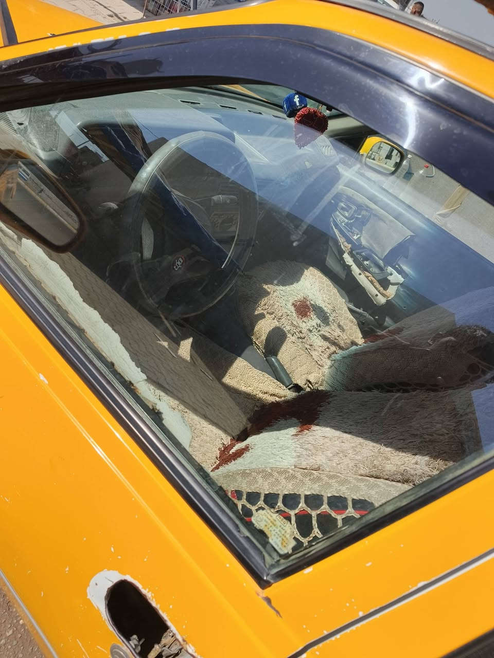 السلام عليكم سياره للبيع دايو سلو مكان كركوك سياره نضيفه وحلوه ومال جناي ومال فقير طالب عليه 23وبيه مجال خابرني وبيك خير وتدلل هاذا رقمي ***********
