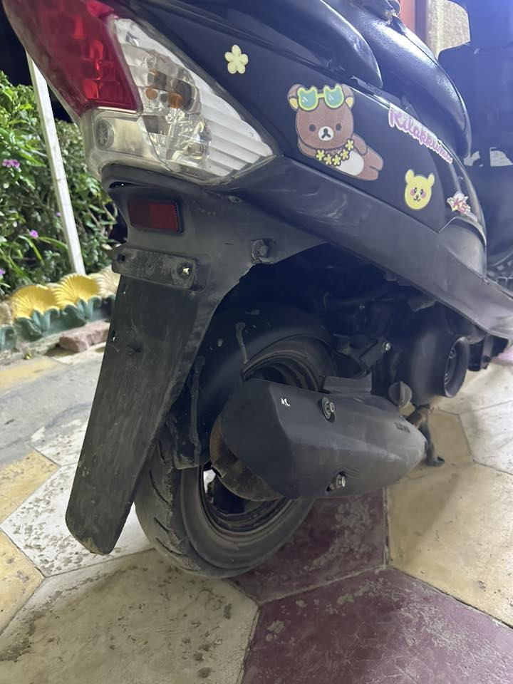 سلام عليكم رمضان كريم عليكم
دراجه ماكس عدله 

مكينه خرسه لا نضوح لا تبخير  

ضفيره كهربائيات كله شغاله شاصي

 صًدر امامي خلفي جدد تيرات جدد

 دراجه يدي بيه مال جناي مو مال بياع شراي

مكان دراجه ديوانيه شارع لوكفه  

سعر ٥٠٠وبيه مجال مستعجل عله بيهعته لهذه سبب سعر 

رقم تلفون ***********

(ملاحظة دراجه صالنصه مزروفه )
