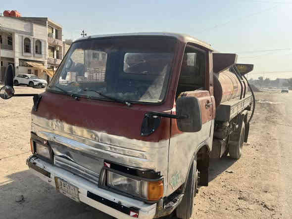 السلام عليكم للبيع دعلج تنكر كيا 
موديل 1994 
رقم بغداد الماني 
مكينه وكير مكفولات 
مكاني بغداد شهداء السيدية 
سعره 35 ورقه 
للاتصال ***********
