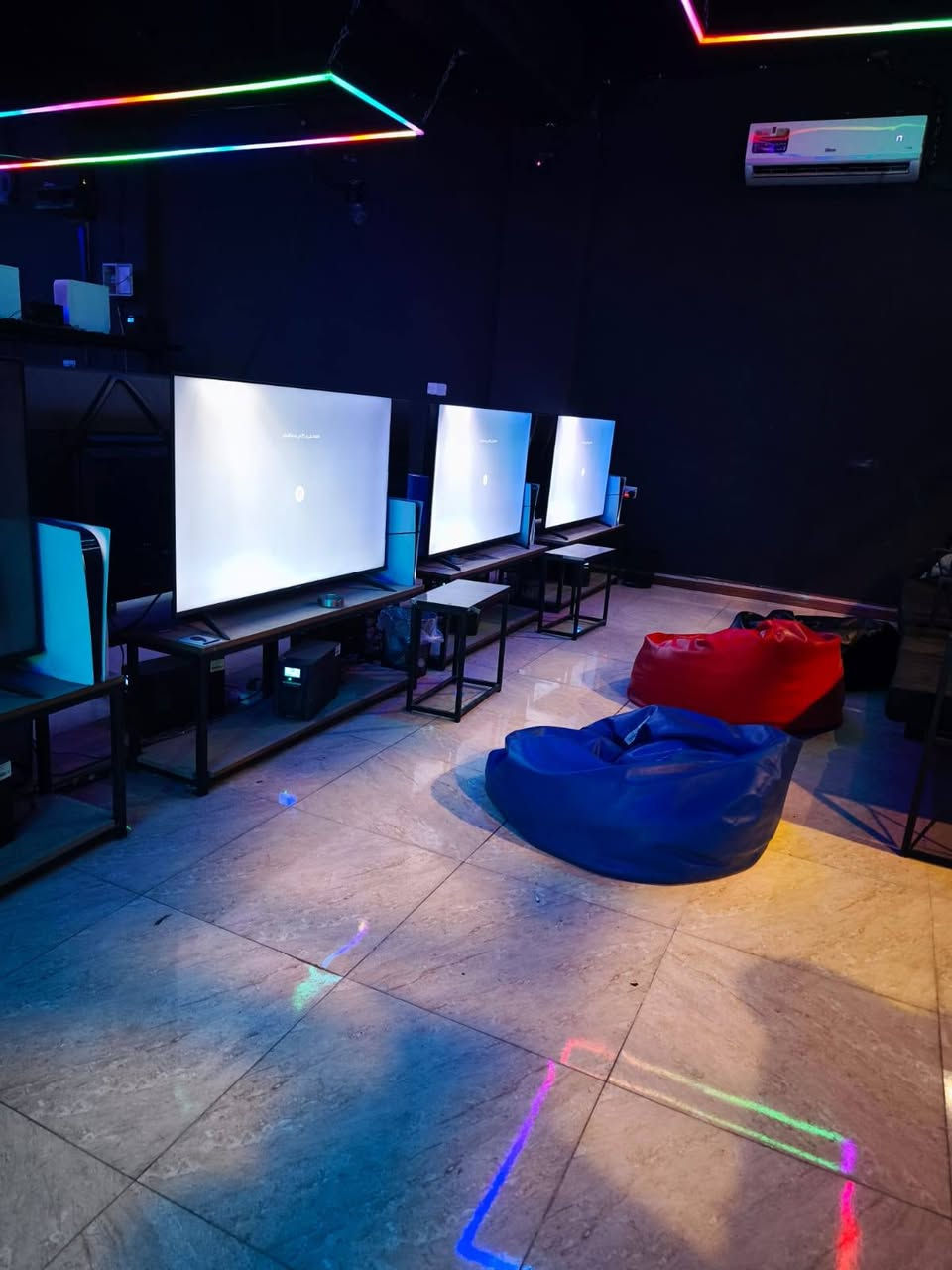 قاعة العاب وكافية للبيع
حاسبات كيمنك عدد 25 (كيس+ شاشة+ ماوس وكيبورد كيمنك + كرسي + سماعة هايبر اكس+ UPS 3000 )
شاشات الحاسبات نوع اسوز عدد ٢٠ ونوع سامسونك عدد ١٠
بلي ٥ عدد ١٣ ( بلي + شاشه هايسنز ٥٥ + UPS )
غرفه سينما (شاشه عايسنز حجم ٧٥ + بلي ٥ + UPS)
جوستكات عدد 32
اقراص بيس 21 عدد 6
فيفا 26 عدد 2
فيفا 25 عدد 3
فيفا 24 عدد 3
تكن عدد ٢
مورتال عدد٢
كود اوف وار جزئين
و بعد اقراص مال تختيم
شاشات عرض حجم ٧٥ عدد ٤
شاشات اعلانات حجم ٣٢ عدد ٧
ميز بليارد super master عدد ٢
جلسات حديد مع طاولات مع كراسي تركية
الباريستا ( معصاره فاكهه +خلاط عدد ٢+ عجانة + جهاز وافل عدد ٢ + جهاز كريب +ماكنة كهوة تركية + غلايات عدد ٣ + ماكنة شامية + مع مواد باريستا عامة)
النراكيل ( نوع طه عدد ٣١ + نوع الماني عدد ١٤+ نوع خشب عدد ٧)
مجمدات عدد ٢ + عارضة مشروبات عدد ١ 
حاسبة كاشير مع نضام سيتم الخازن
منظومة كامرات هايك فيجن عدد ٣٠ كامره
سبالت جدارية انفيرتر عدد ٧ + سبلت كاسيت اتفيرتر عدد ٢
جلسات نفاخات كيمنك عدد ٢٥
بروفايلات انارة بحدود ١٢٠ متر
جهاز تحويل ATS
المكان بغداد - البنوك
 للاستفسار عن السعر التواصل على الرقم 
***********
