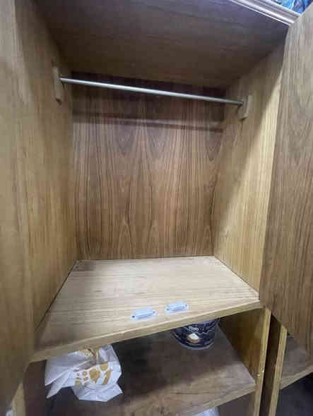 كناتير نجاره عدد ٢ ابو بابتين الواحد 45 الف ماعندي توصيل مكاني الكاظميه ***********
