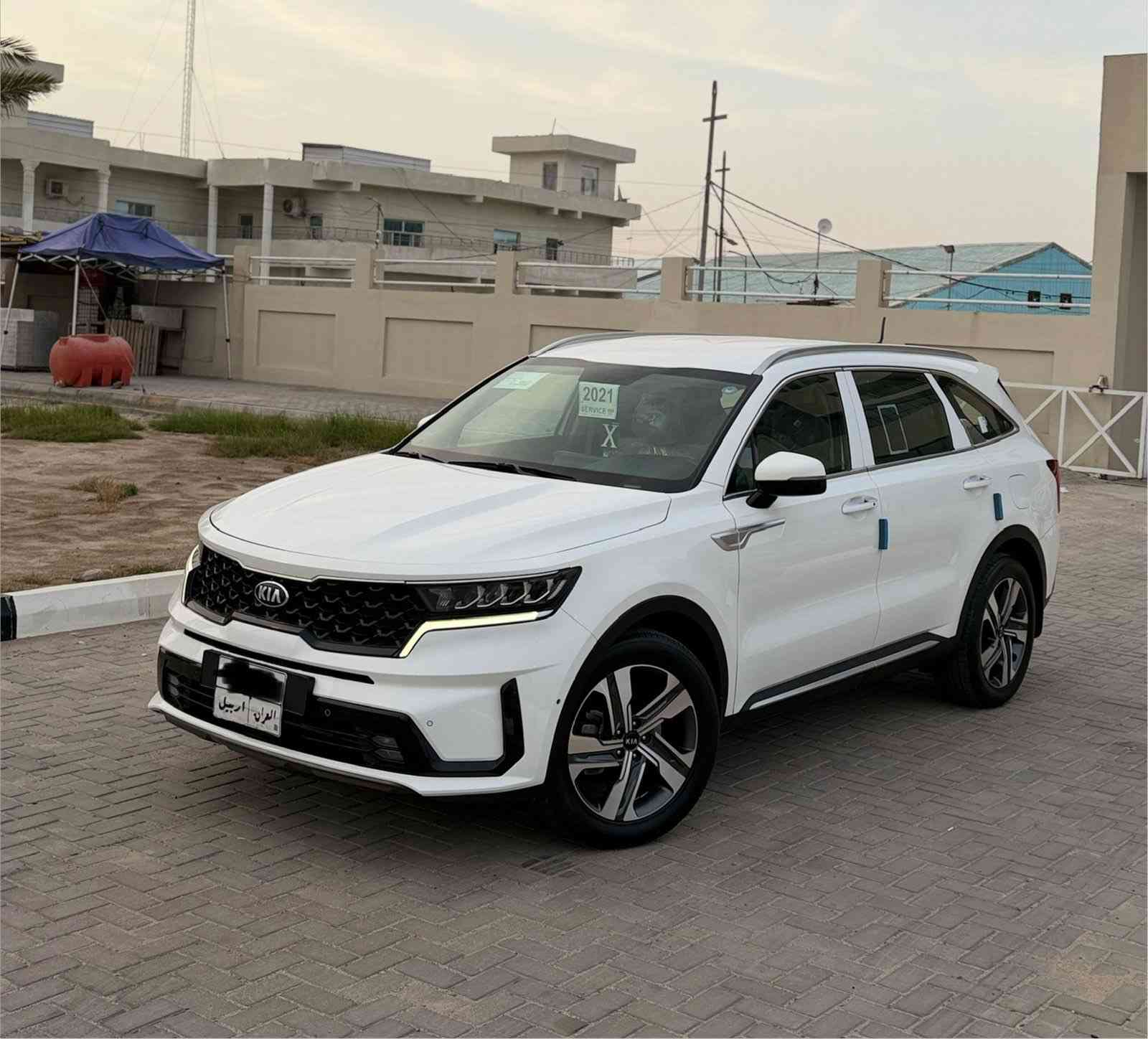 السلام عليكم كيا سورنتو موديل 2021 خليجي 6 سلندر رقم اربيل تحويل او وكاله مواصفات بصمه تشغيل بصمه ابواب صندوق خلفي كهرباء حساس امامي خلفي تشغيل عن بعد كير ماوس  7 راكب كفاله ضربه وتبديل وصبغ وبارد ماشيه 62KM جديده السياره. 
العنوان: بصره 
رقم الموبايل:***********
