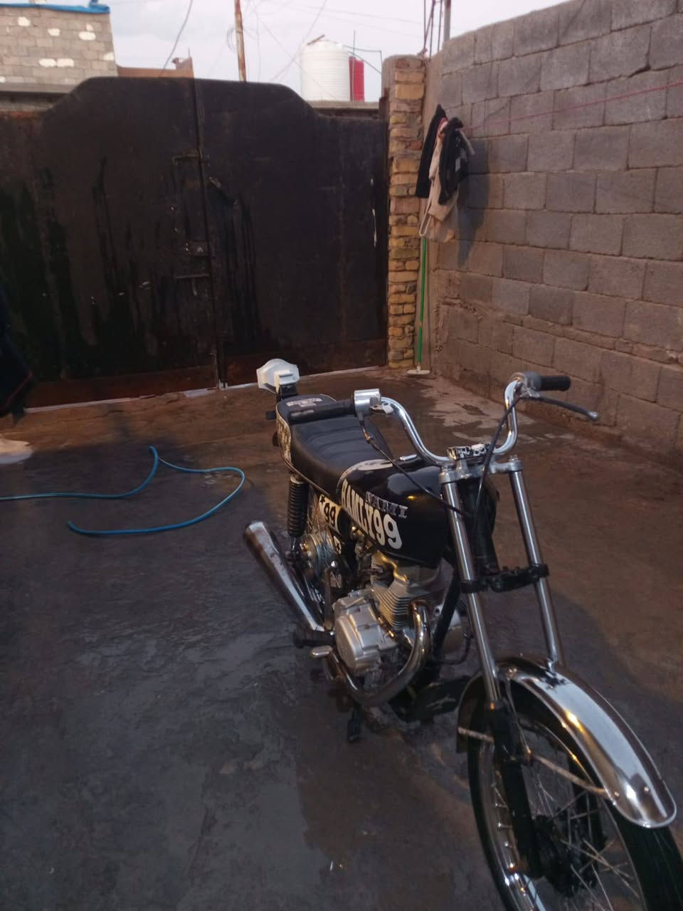 دراجه ايراني نامه ادوات سعر  600وبيها مجال لمكينه جديده وممفتوحه بس لقبق مال لمكينه مفتوح مفيلسين دراجه فقط مكاني بصره ابو لخصيب عويسيان ***********
