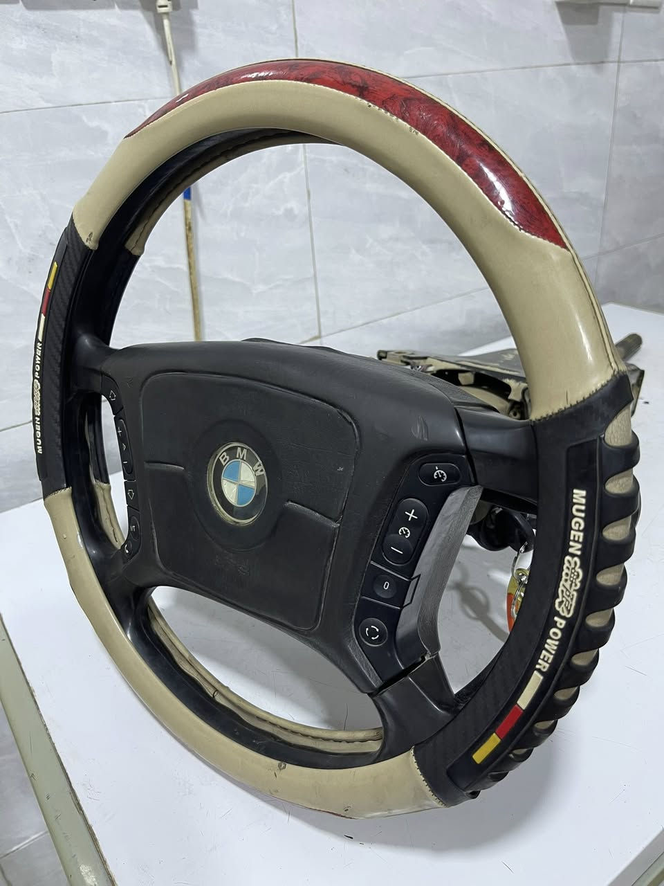 غراض خفاش للبيع قيم واخذ بالي يرضي الله كلش نضيفات اتصل وبخدمتك ***********
