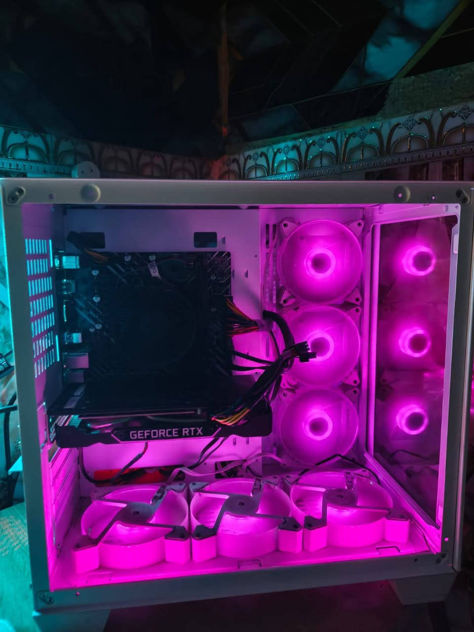 🔥 للبيع PC Gaming جاهز للألعاب 🔥
🔥 للبيع PC Gaming جاهز للألعاب 🔥

✅ المعالج (CPU): Intel Core i3-12100
✅ كرت الشاشة (GPU): Palit RTX 2060 12GB
✅ الرام (RAM): 16GB (2×8) Black Wolf DDR4 3200MHz
✅ اللوحة الأم (Motherboard): H610M-K4
✅ مزود الطاقة (PSU): Rocket 600W Silver
✅ التخزين: SSD 120GB + HDD 500GB
✅ الكيس: ESGAMING SEAVIEW 2001W

🎮 الجهاز جاهز للألعاب والاستخدام اليومي، ويشغل أغلب الألعاب على دقة 1080p بأداء ممتاز.

💰 السعر: 725,000 دينار عراقي 

📍 العنوان: بغداد – مدينة الصدر
📞 للتواصل: ***********
