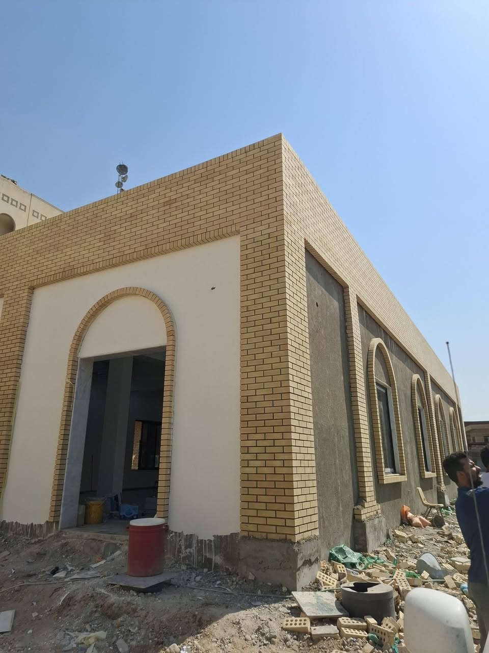 من موقع شارع فلسطين صندوق السكان
الحمد الله تم اكتمال بنایه تغليف بماده جف قيم 
اتمنا ان ينال اعجابكم مستعدون بتغليف كافه الواجهات البيوت ولحسينيات بماده طابوق جف قيم ولمرمر وعمل الباربكيو ولجلسات التراث البغدادي
اخوكم مقتدى / ***********
