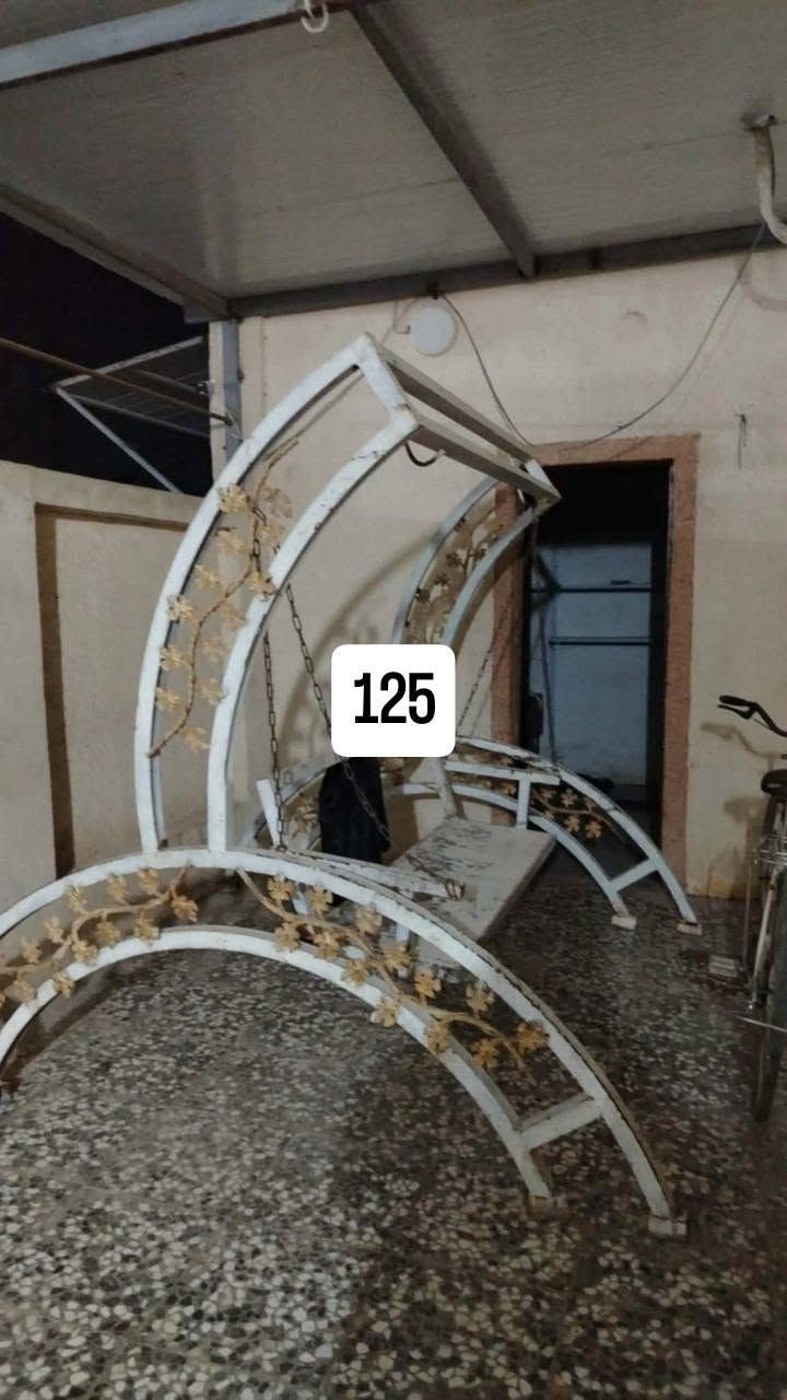 للبيع طوريج الجمعيه الرفوف طول ٨ متر ست نزلات النوع الثقيل عرض الرف ٣٠ سم الباب عرضه ٣ مترات وارتفاعه مترين ونص استعمال قليل


**إذا كنت صاحب هذا الإعلان وتريد حذفه لأي سبب، رجاءا أرسل رسالة إلى الدعم الفني**