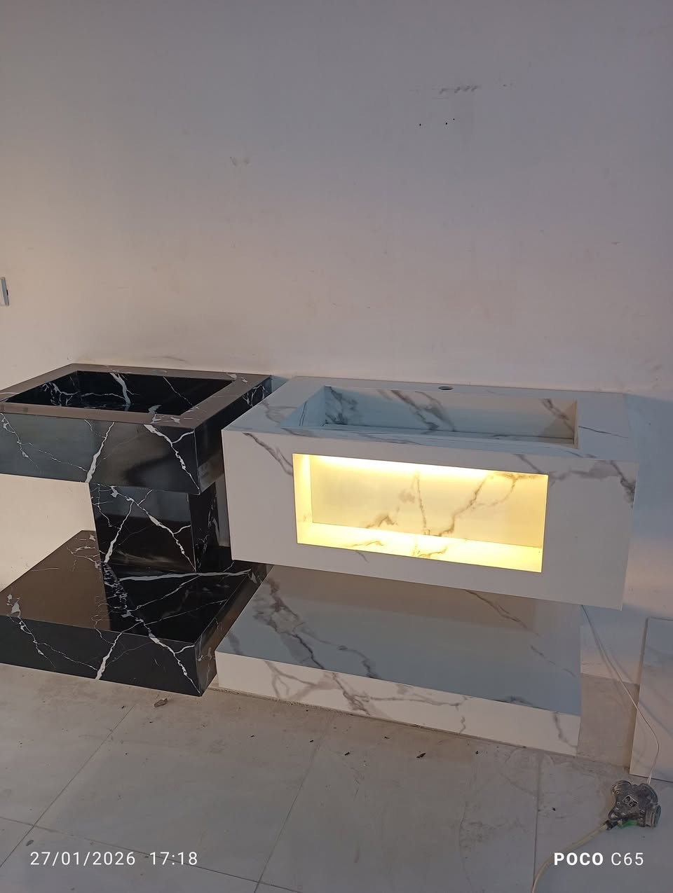 مغاسل مودرن بورسلين حسب الطلب والقياس واللون والديكور التريده
***********
