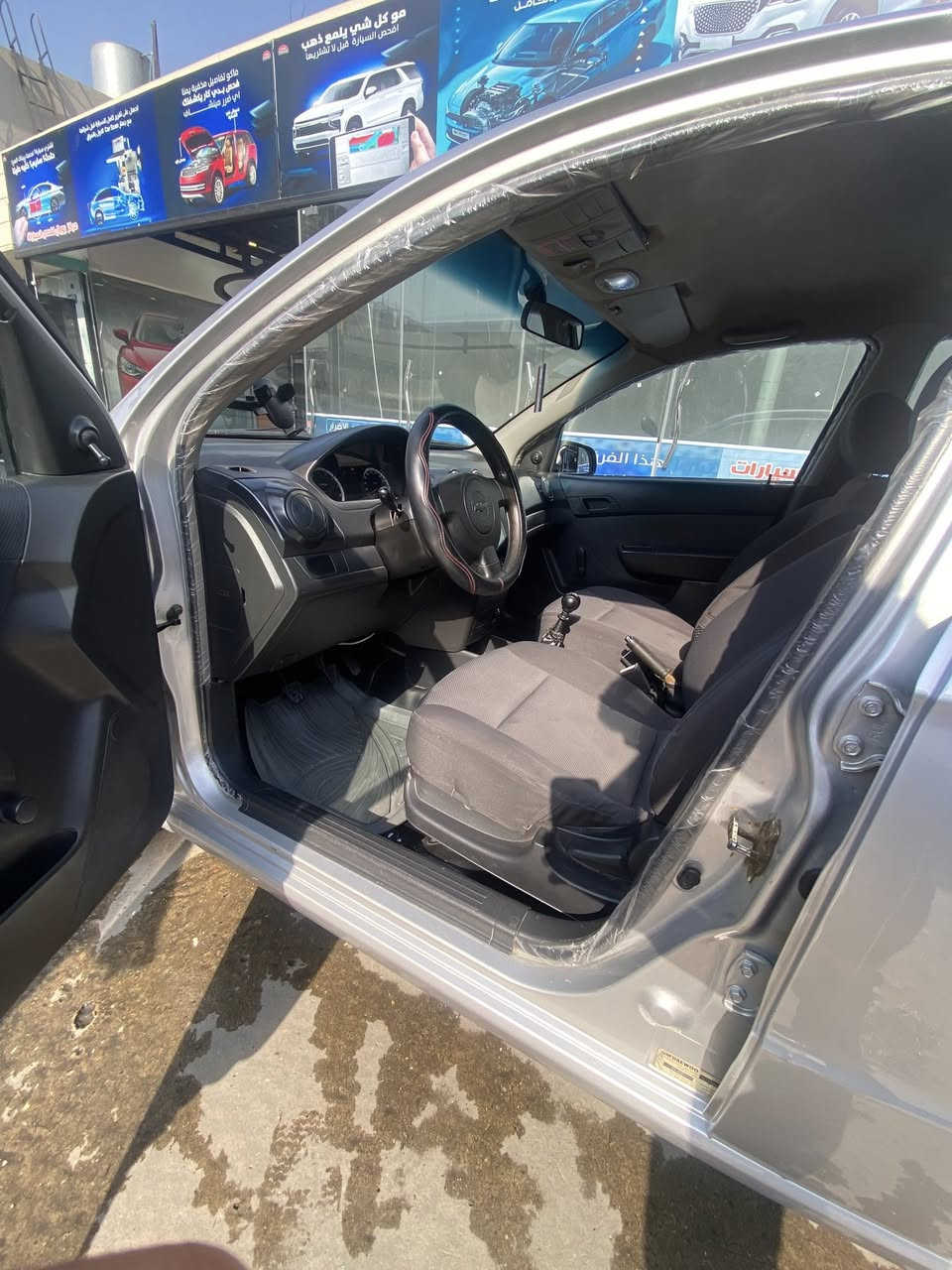 السلام عليكم
افيو خليجي المرغوب للبيع
موديل2008
كفالة عامه شرط فحص
سياره محرك 16شرط
كير دبل طخم جديد تايرات جديد 
صبغ بيها فقط يم بكلايت يمين 4اصابع وكفاله باقي شركه
كابون بانزين اني شرعي وباسمي شرط تحويل  سعر 75ومجال بسيط جدا للاتصال على الرقم ***********
