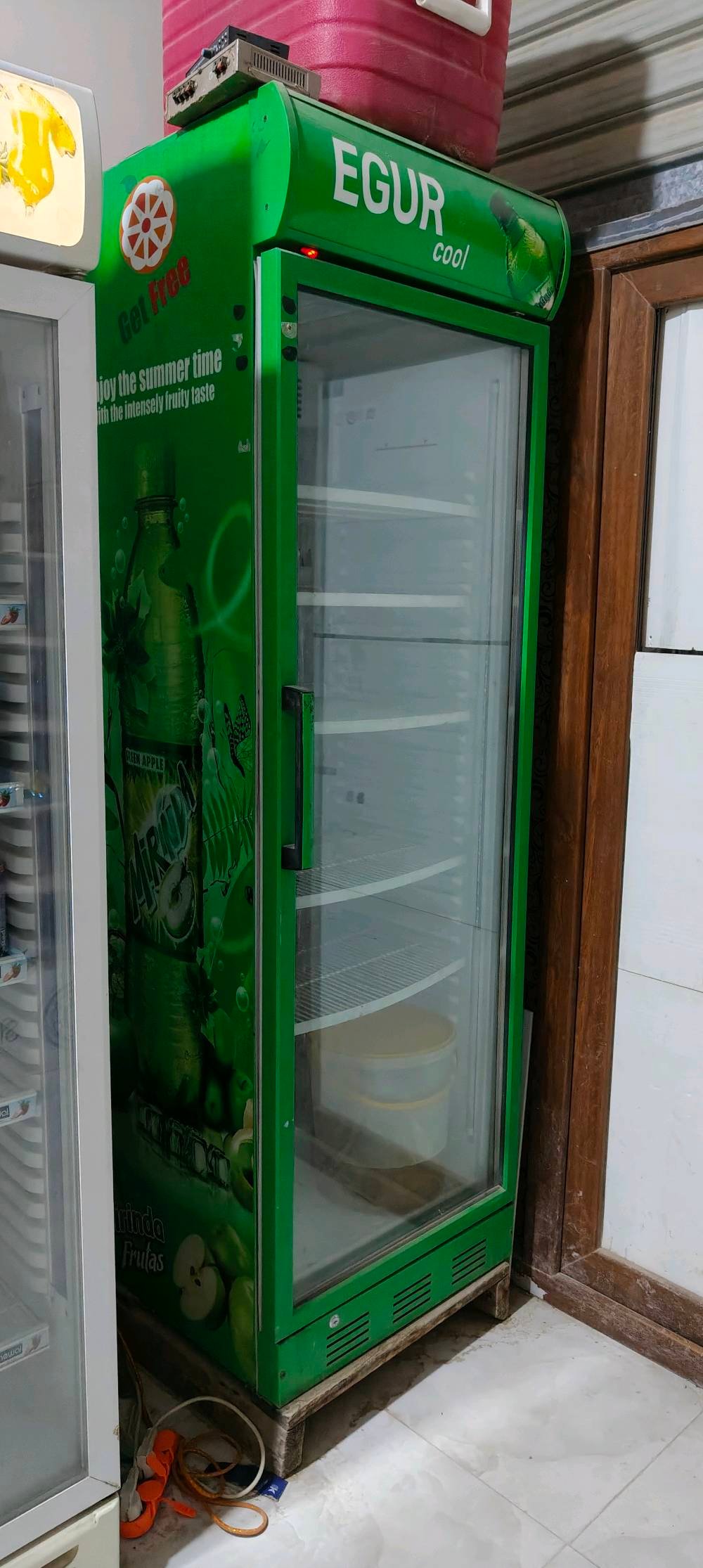 عارضه للبيع