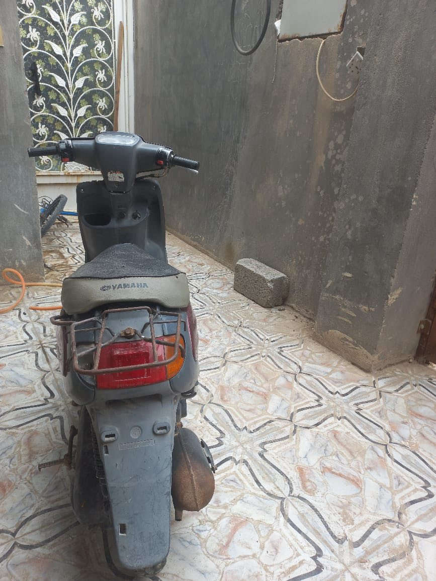 منغولي دراجه سلف هند. كهربائيات كله شغال  بيه صوت ماعرف شنو. السعر 175 وبيه مجال قليل  مكاني البوبيات ***********
