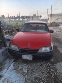 للبيع سيارة اوبل اوميكا موديل ٨٧رقم ديالى ألماني محرك٢٠٠كيراوتو كيرومح...