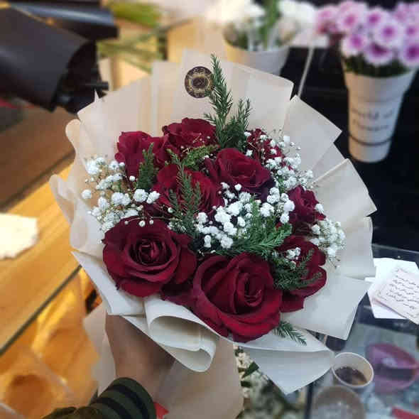 بوكيه ورد طبيعي ✨ 
10 وردات✨
حسب الطلب ✨ 
للحجز والطلب والاستفسار دايركت او💥
على هذا الرقم ***********💥
موقعنا الدورة حي الميكانيك مقابل مجمع دي تو دي 

.
.
.
.
.

#fypage #flowers🌸 #ferrerorocher flowers fyp viralreels viral viralvideos instagood instagram بوكيه ورد_طبيعي منشن اكسبلور
explore الدوره_الميكانيكالدوره_الميكانيك_شارع_الكنيسه
