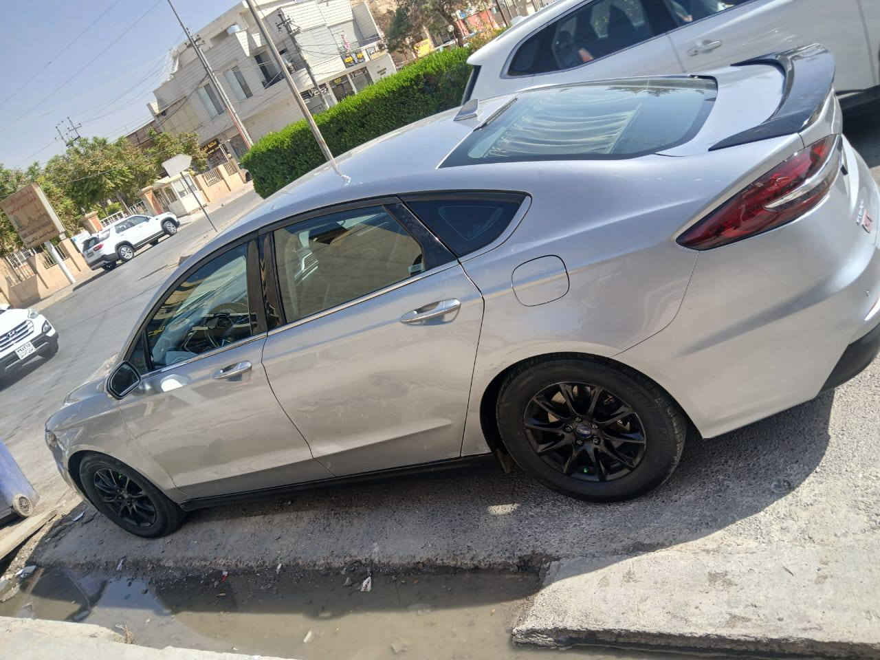 اخدها بلقسط شخص يعطيني الي دافعن والو سكرة صغيرة ويكفي فيها مكاني اربيل
***********
