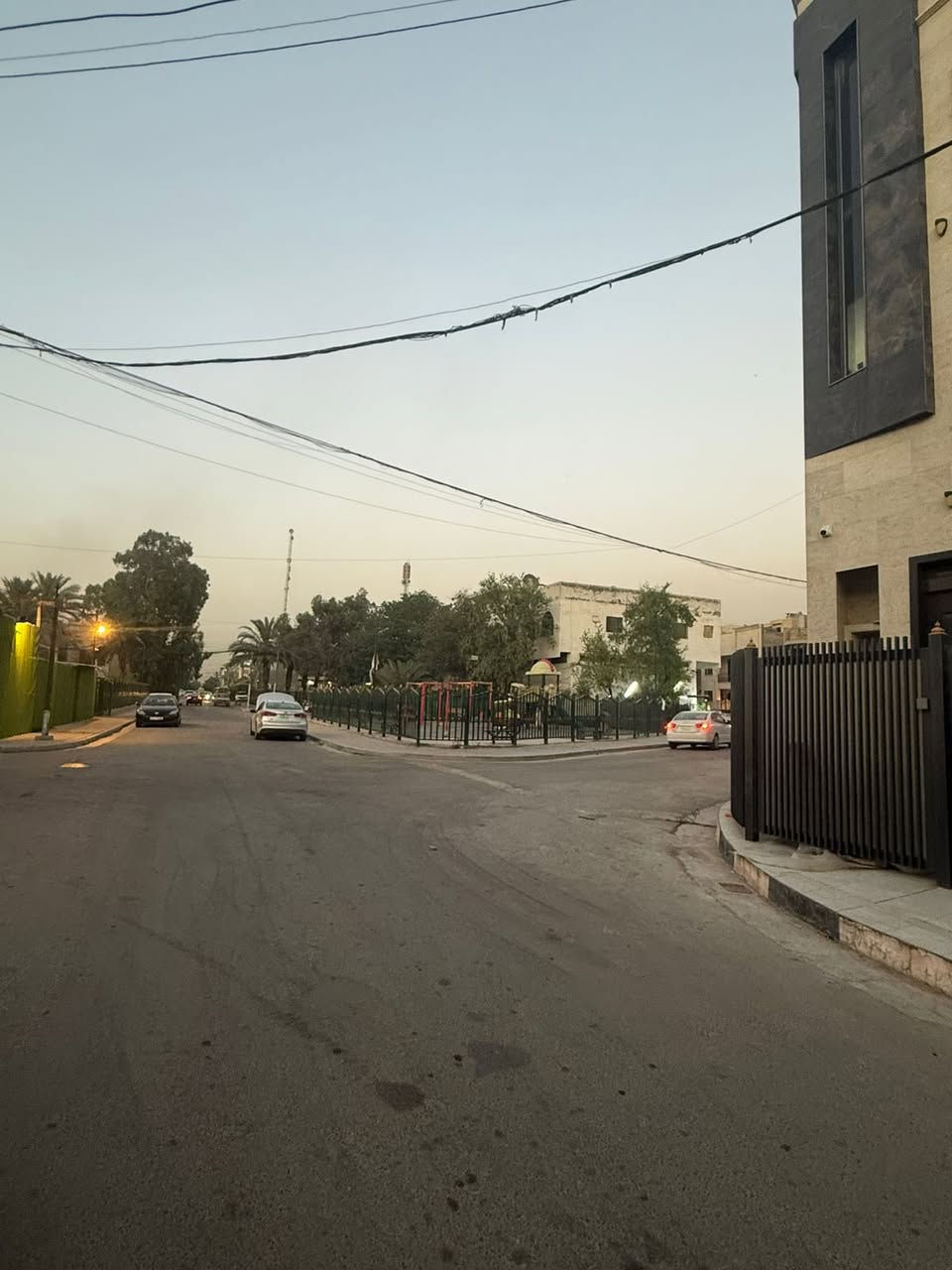 عــــــــرض دار لـــــــــــــلإيجـــار 🏡 

فرصة مميزة للسكن العائلي في موقع هادئ ومخدوم.

✅ المساحة: (60 م )
✅ الموقع: (السيديه -الخيزران)
✅ متوفر ماء وكهرباء وخدمات كاملة.

للاستفسار والمعاينة يرجى التواصل على الرقم:
📞 (***********)
