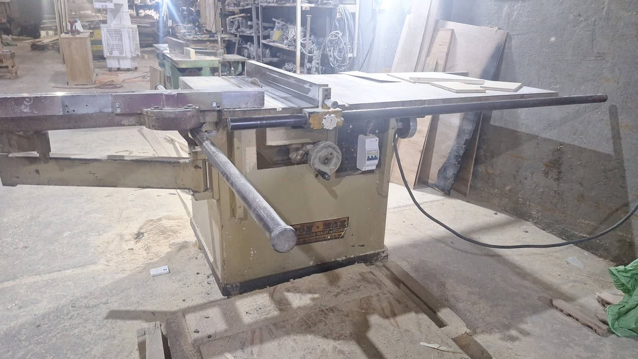 منشار تركي سلايت قرصين يفتح 170سم ***********
