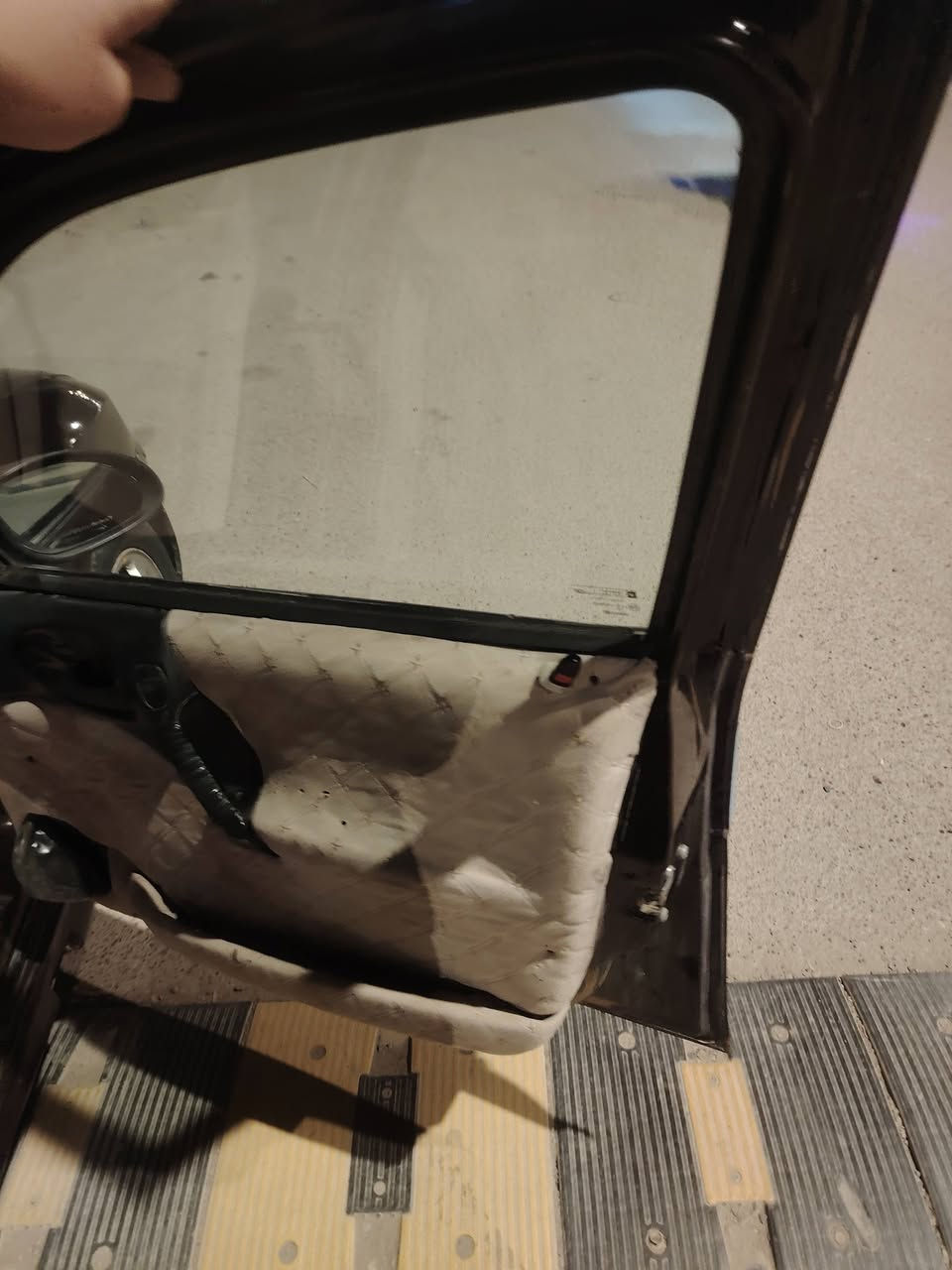 اوبل فكترا موديل 2000

سياره صبغ عام
تبريد بلادي بس بي نقوصات بسيطه 

للبيع او مراوس بسيارة احدث مع الفرق

السعر 40 اخوان والسوك كل شي بي


**إذا كنت صاحب هذا الإعلان وتريد حذفه لأي سبب، رجاءا أرسل رسالة إلى الدعم الفني**