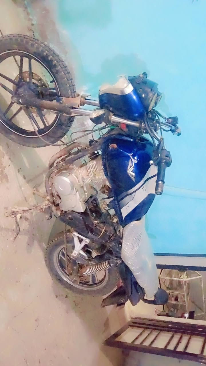 بس المحرك للبيع اخو الجديد  نامه
بحالته الشركه
***********
