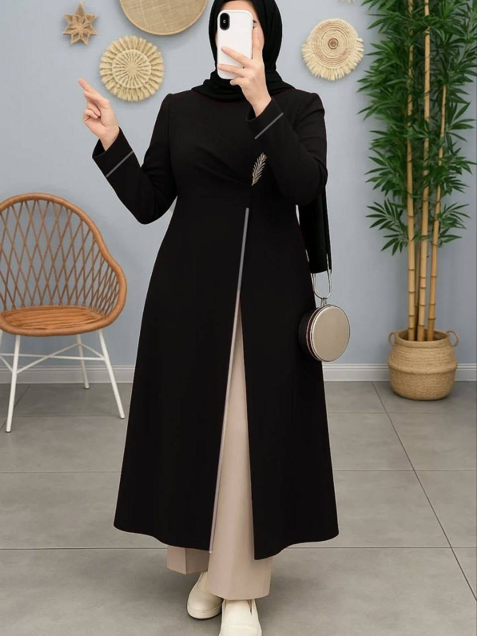 ✨ لأن الأناقة تبدأ من اختيارك ✨
تصميم هادئ بفخامة واضحة يناسب العيد والزيارات والمناسبات 👑
 
((طقم قطعتين فستان و بنطرون ))
    يتوفر ب 4 الوان 

 قماش خامه دابل ذات كوالتي عالي  (صيفي)

   🔥🔥45 الف🔥🔥

المقاسات: من 38 الى 52

يتوفر توصيل الى جميع محافظات العراق 
ازياء زهرة


**إذا كنت صاحب هذا الإعلان وتريد حذفه لأي سبب، رجاءا أرسل رسالة إلى الدعم الفني**