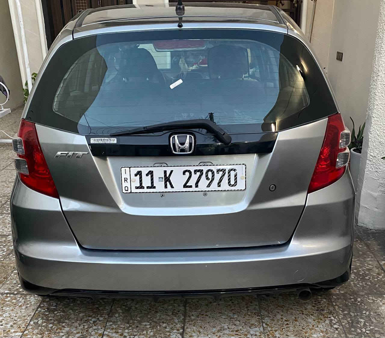 السلام عليكم هوندا فيت 2009 مواصفات حلوة نظيفة جاهزة مال بيت سعر 60 ورقة وبيها مجال عنوانها بغداد البنوك ورقمي ***********
