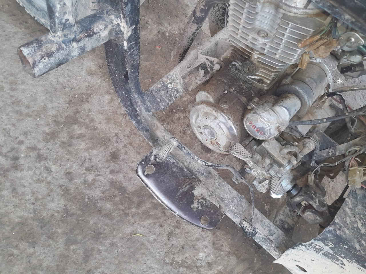 ستوتة امتي ار للبيع السعر 450بيها مجال شغالة هندر واحد  محرك جمرة 20ترتيبات بسيطة يرا مكاني بعقوبة المفرق رقمي *********** ميعجبك لا تعلق ترة اضوجك مو مال مشاطر
