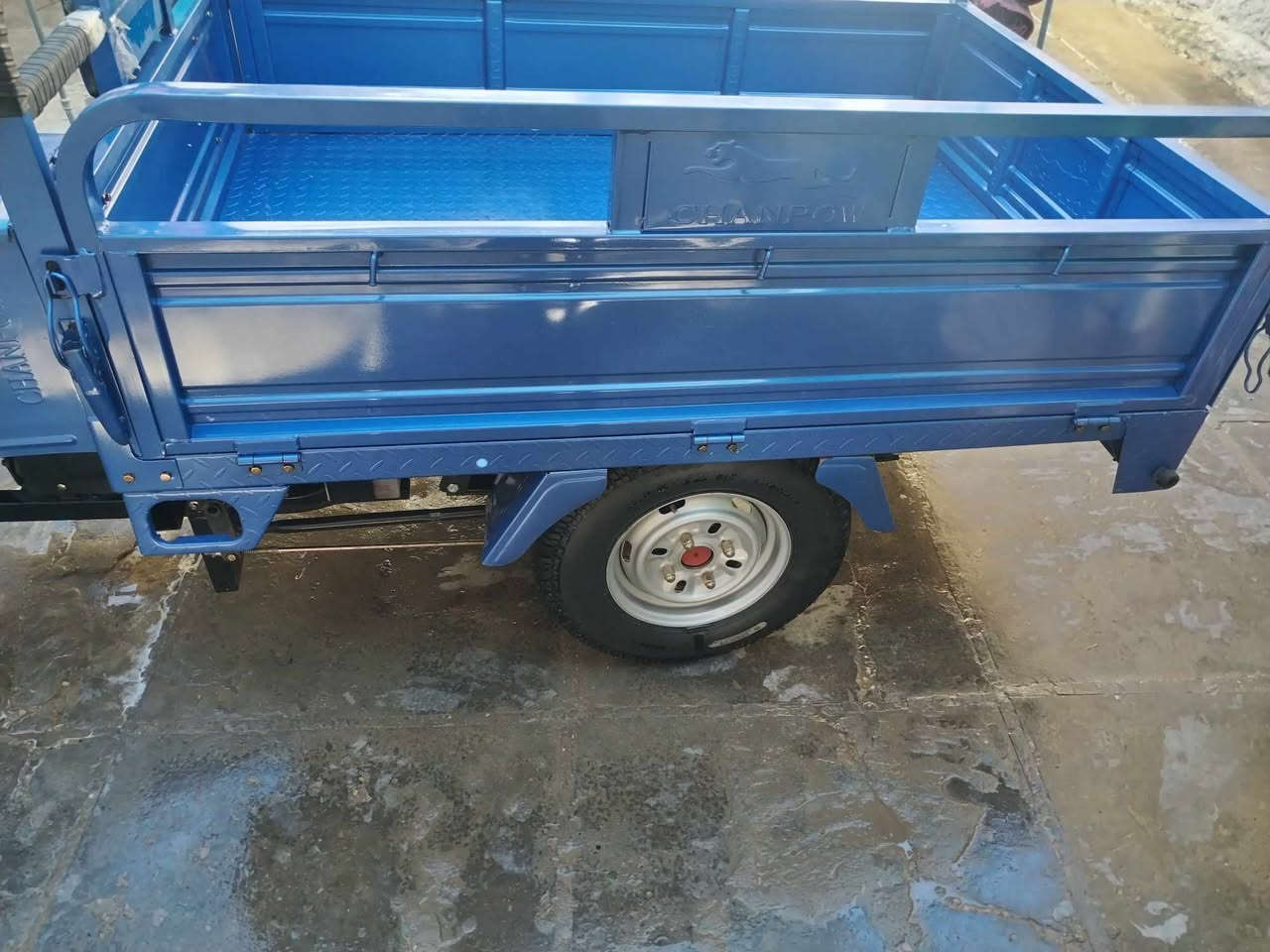 السلام عليكم ستوتة للبيع الشراي يتصل ***********
