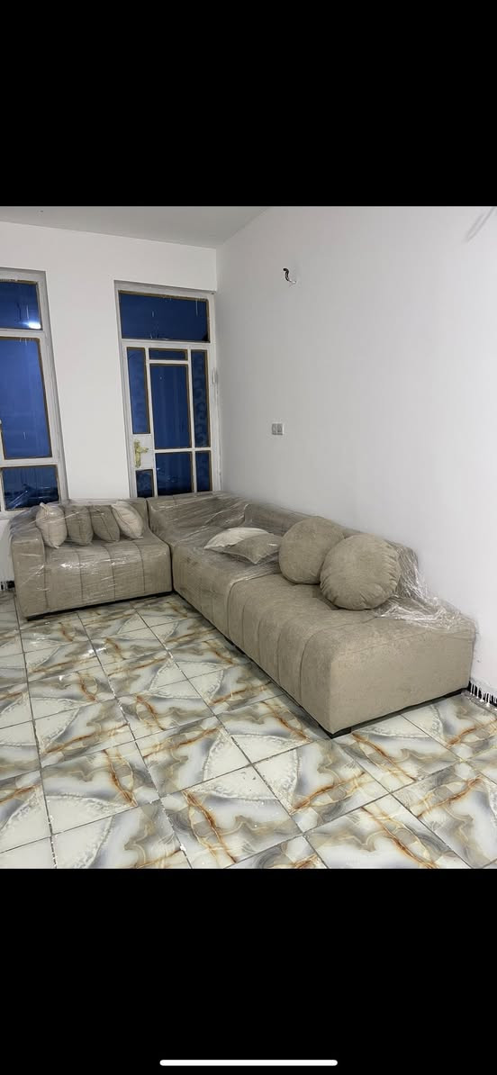 للبيع هاي صوره اول مسويته بس هوه باقي ع نضافه وبعد اكو طبلات ويا الميز استخدام كولش قليل


**إذا كنت صاحب هذا الإعلان وتريد حذفه لأي سبب، رجاءا أرسل رسالة إلى الدعم الفني**