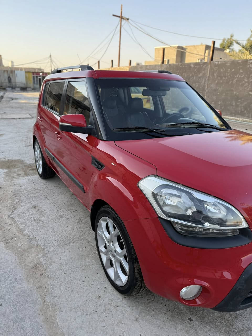 السلام عليكم
صول 2012

خليجي فول مكفوله 

بصمه 

تحكمات

كامره

فتحت سقف 

دمامات 

مكانه نجف 

118 $

***********
