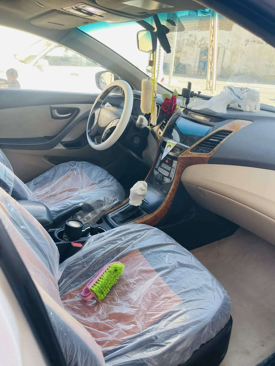 هيونداي النترا 2015 خليجي 
السلام عليكم النترا ٢٠١٥ خليجي للبيع
نضافة السيارة كبالك بالصور السيارة بدون قطع تبديل 
كلشي موضح بالسونار 
فئة GLS فول عدا البصمة 
تخم تايرات جديد 
محرك دوش 1800 
تبريد + تدفئة 
ماشية 270 الف 
رقم انكليزي مشروع وطني وين ما تريد تداور
للاستفسار الإتصال ***********
السعر 126 وبيها مجال مكان السيارة النجف شارع المدينة
