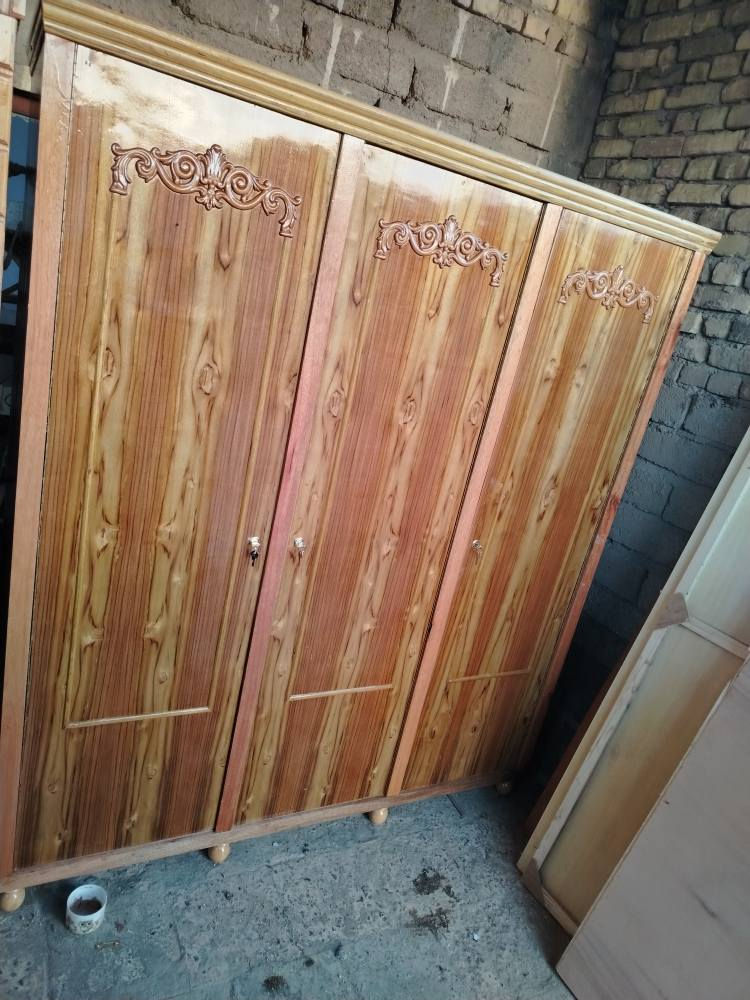 سلام عليكم كناتير تفصال شغل ثقيل الاسعار مناسبه للستفسار *********** اتصل او مراسله واتساب ونشتري غرف النوم والكناتير المستخدم عمارة, ميسان
