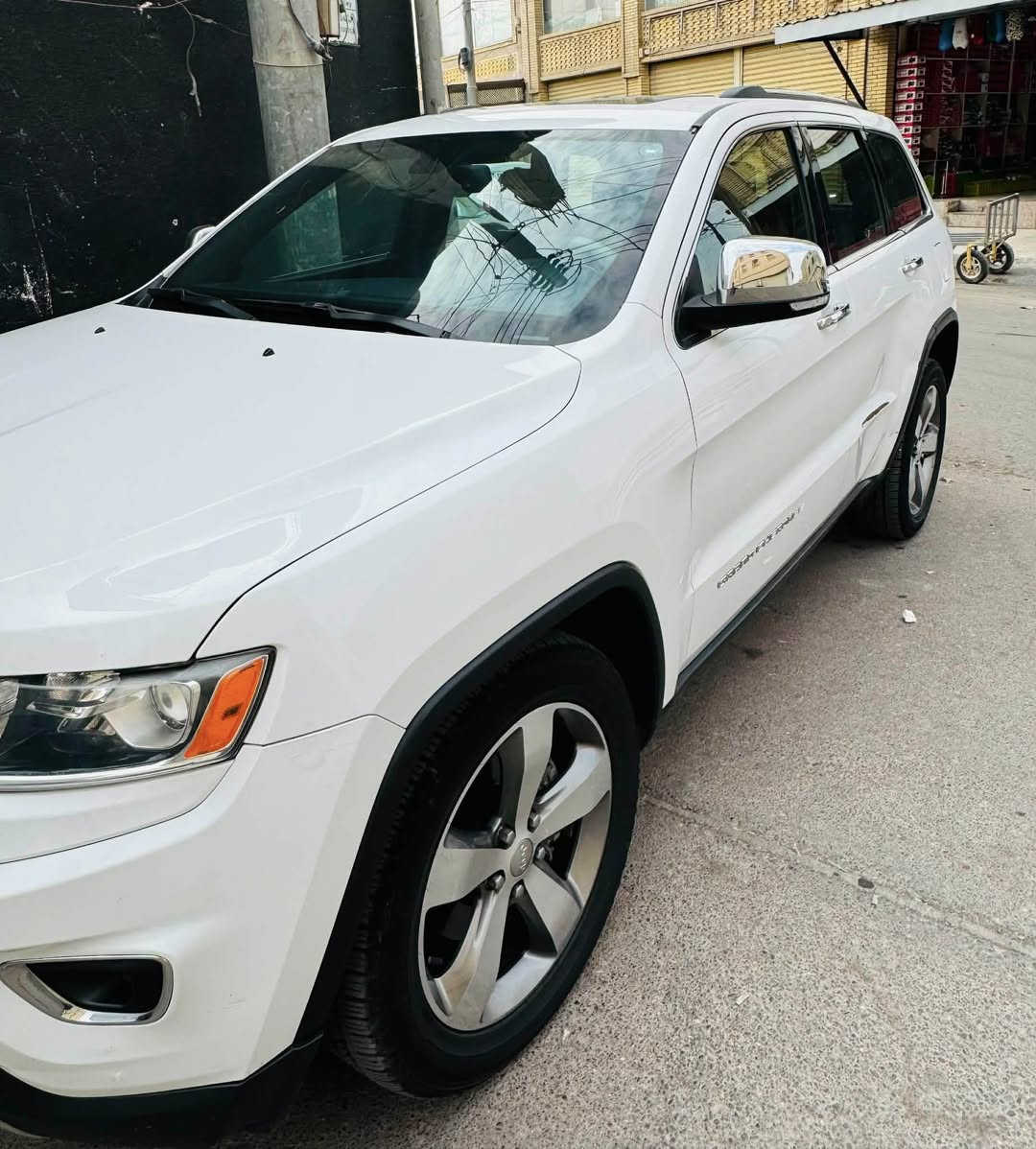 Jeep grand Cherokee 
***********
