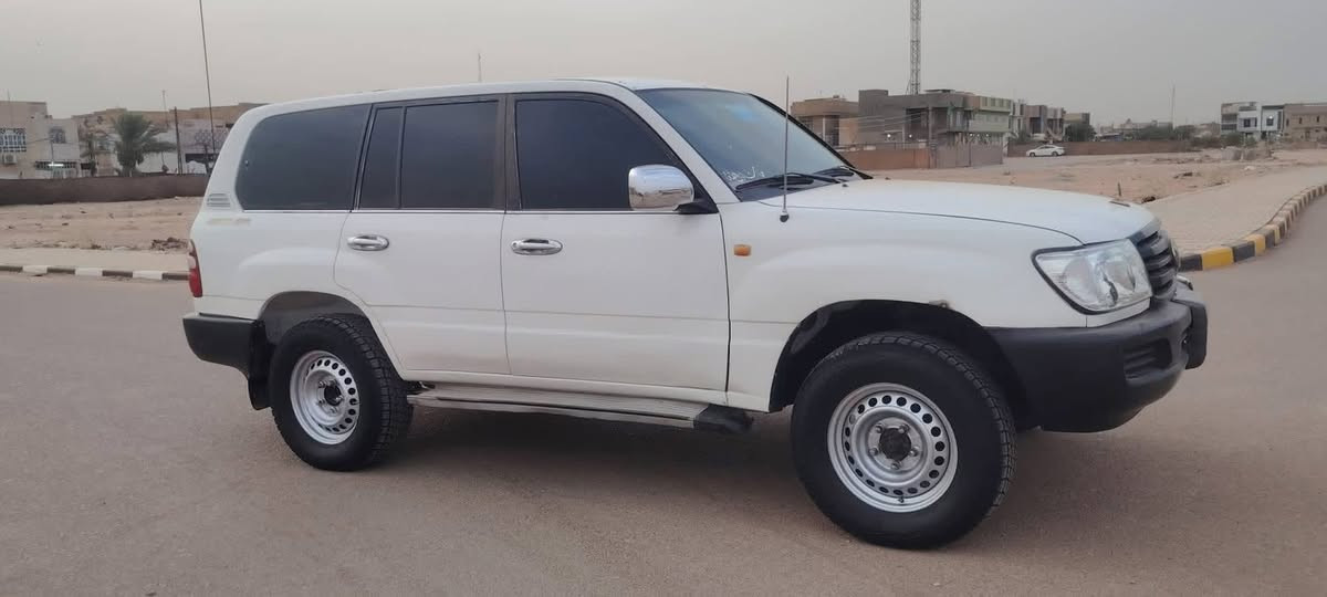 السلام عليكم مونيكا موديل ٩٨محدث ٢٠٠٥ رقم بغداد الدولي مداور ثاني يوم بيها احزام صبغ فقط ومكفولة من الضربة القوية تبريد شغال مكاني النجف الاشرف للاستفسار ***********او مراسلة الصفحة
