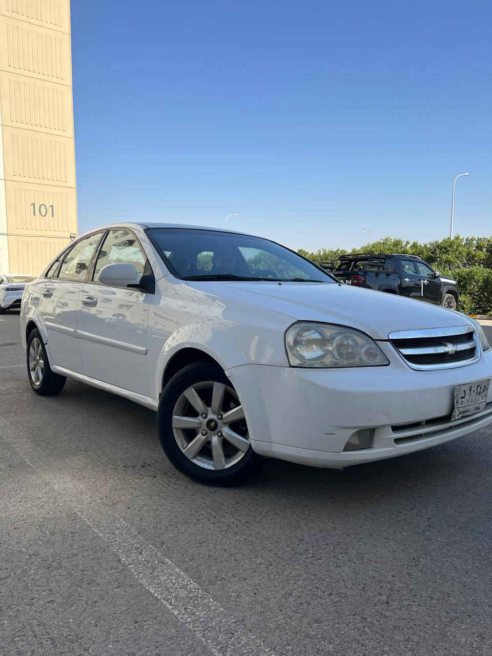 السلام عليكم 
سياره اوبترا 2011 شركة عامه 
رقم بغداد 
كير و مكينه خير من الله 
غرفتها حلوه السياره
سونار موجود 
السعر 82 وبيها مجال
أو مراوس
مكان السياره بسمايه
***********
