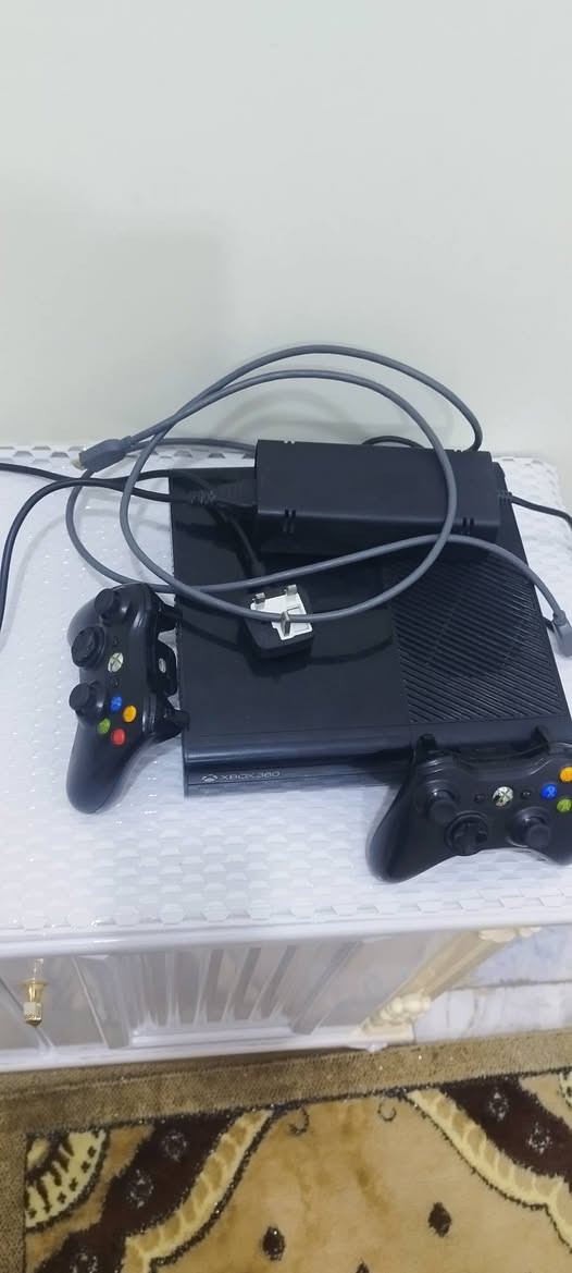 اكس بوكس 360 سوبر سلم
كامل جيب واشد 
150لعبه 
 جوستك عدد 2 لا سلكي 

عنوان    سوق الشيوخ 
السعر 75قفل 
هاتف ‏‪0786 611 5473‬‏
