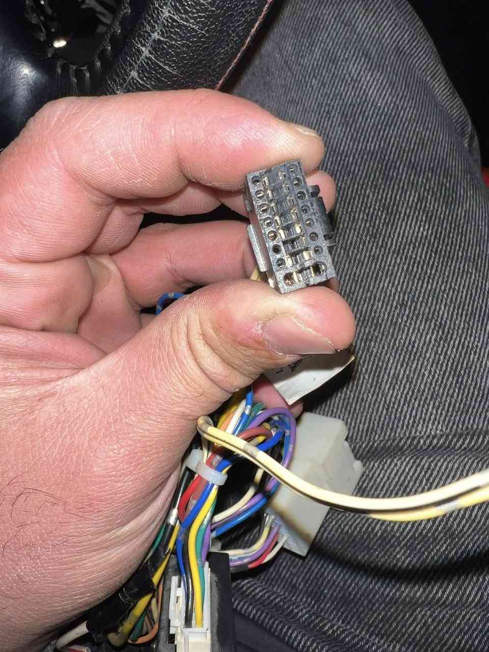 سلاو هاوریان کانبازی شاشەم بۆ هاتووەتەوە
تایبەت نە سەیارەی gtو gls و سەیارە ئیمپیفایەرەکان
نرخی ٣٠ هەزارە
ئیتاری شاشە لۆک بە ٢٠ هەزارە
ئیتاری شکل بیلادی ١٥ هەزار
گەیاندن بەردەستە
سلام عليك موجود كانباز مال سیارە بیلاد ئیمپیفایەر
٣٠ الف توصيل موجود
***********
