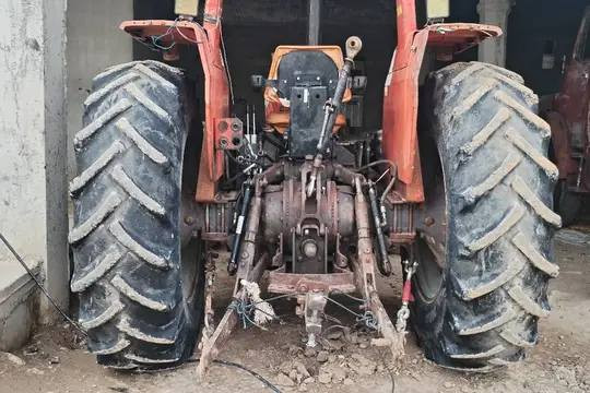 للبيع ٨٩ محرك مابي تبخير ولا صرف نگره سلف گير واكسل معمرات
جاهز للشغل مباشر
***********
