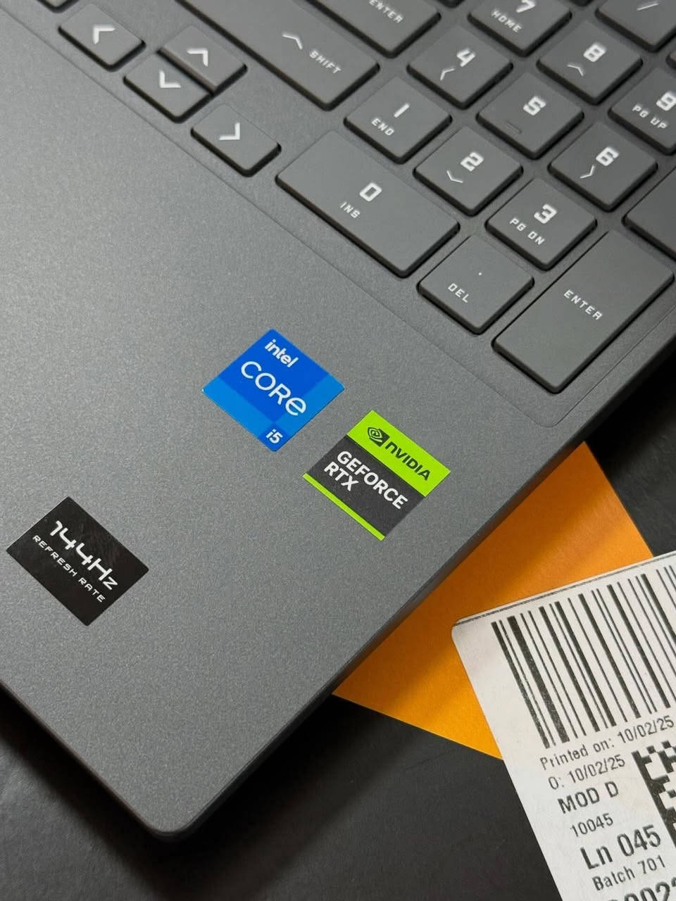 استخدام شخصي شرق اوسط بكرت شاشه RTX 4050
مع كامل الملحقات (كارتونه الأصلية) والشاحن الأصلي 
استخدام اسبوع واحد فقط🔥
HP VICTUS 15
GAMING
CPU INTEL CORE I5 13420H 3.4GHZ
BOOST 4.6GHZ 8CORES 12THREADS
12MO CACHE
RAM 16GO DDR5 5200MHZ
DISQUE 512 GB SSD NVME
SCREEN  » FHD LED 144HZ 3MS
WIFI/BLUETOOTH/WEB CAM
USB 3.1
GRAPH5IC
INTEL UHD GRAPHIC +
NVIDIA GEFORCE RTX4050 6GO
GDDR6 BOOST 16GO
BANDE PASSANTE 192GO/S
ECRAN 15.6 » FULL HD 1080P LED
ANTIREFLET IPS 144HZ 3MS
CLAVIER RETRO ECLAIRE
WINDOWS 11 ORIGINALE
PRIX : 195000da
تواصل *********** واتساب فقط
اكثر من نوع ضمان عله نفس الجهاز 
 متوفر توصيل لكل العراق او استلام مباشر موقعي البصرة
