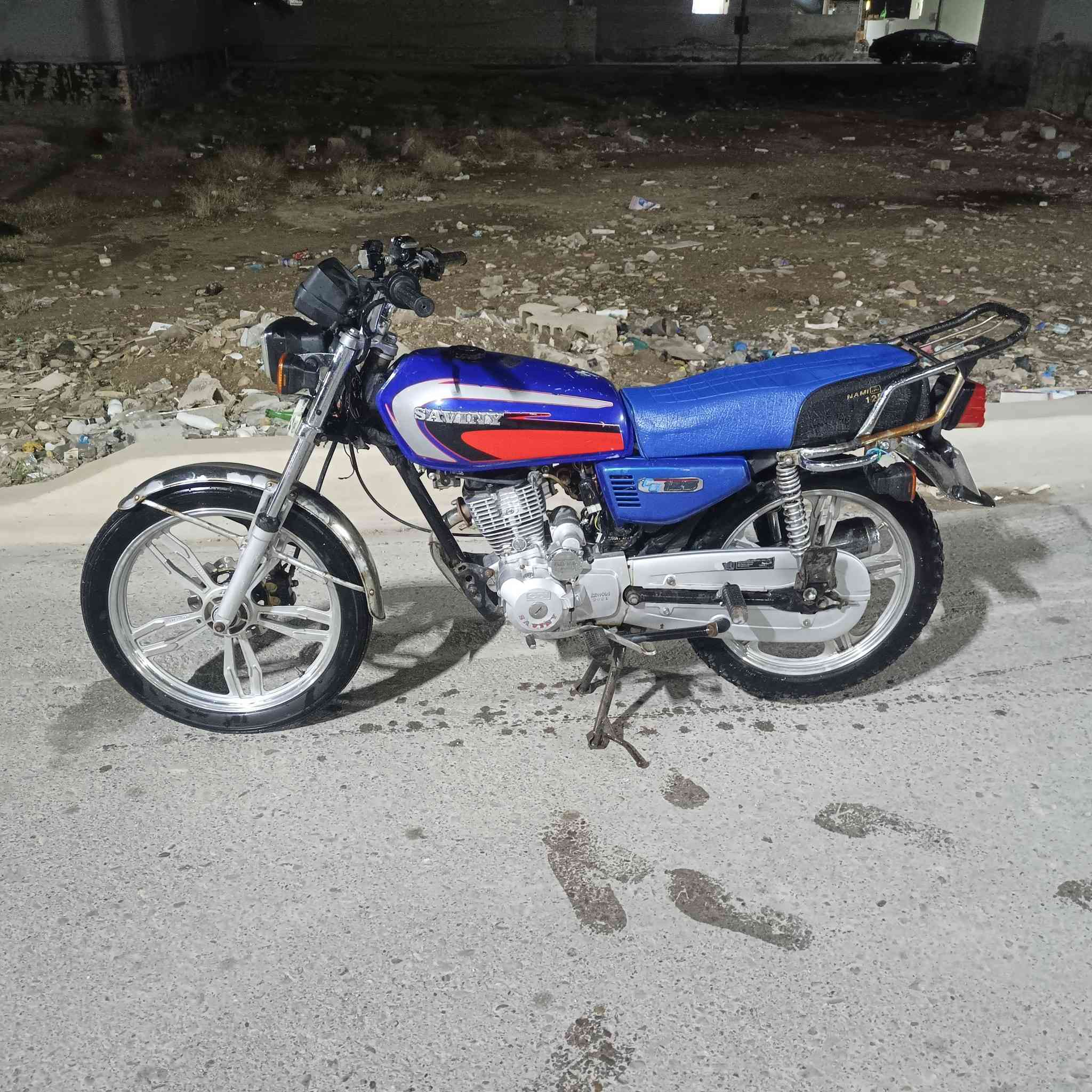 اسلام عليكم سيفان 21
محرك شلعه معدل
كهربائيات شغاله مابيه نفص
السعر  400 وبيه مجال
العنوان بلدروز ***********
