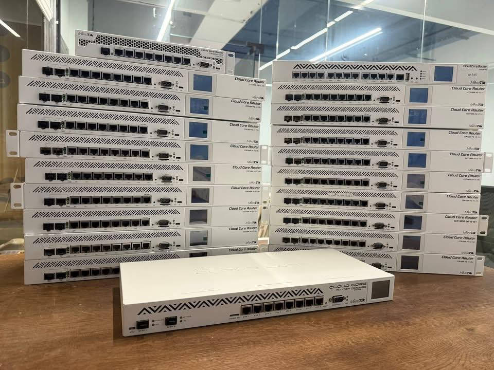 توفر لدى مكتبنا
كلاود كور 1009 بلص 10 g الاجهزة جديد غير مستخدمة 
فقط كارتون ماكو 
سعره 550 الف 
يوجد لدينا توصيل لكافة المحافظات 
***********
