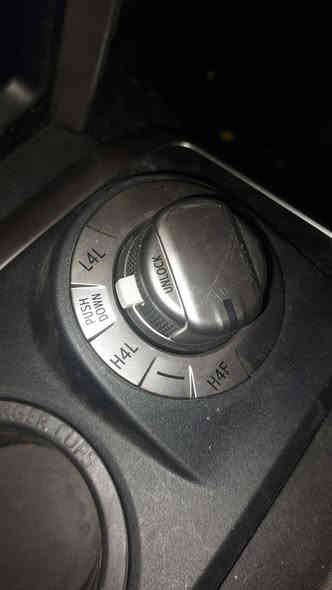 السلام عليكم 
تويوتا فور رنر
موديل 2024
ماشي 15 الف
مواصفات ليميتد
فول فول 
بدون صبغ بةس دعامية صبع لايت كلة بلادي صور حادث موجود 
ايرباك راجع بلادي سيستم
 بدون رقم يترقم شمالي
365 شوية بي مجال 
 *********** 
وتساب موجود
