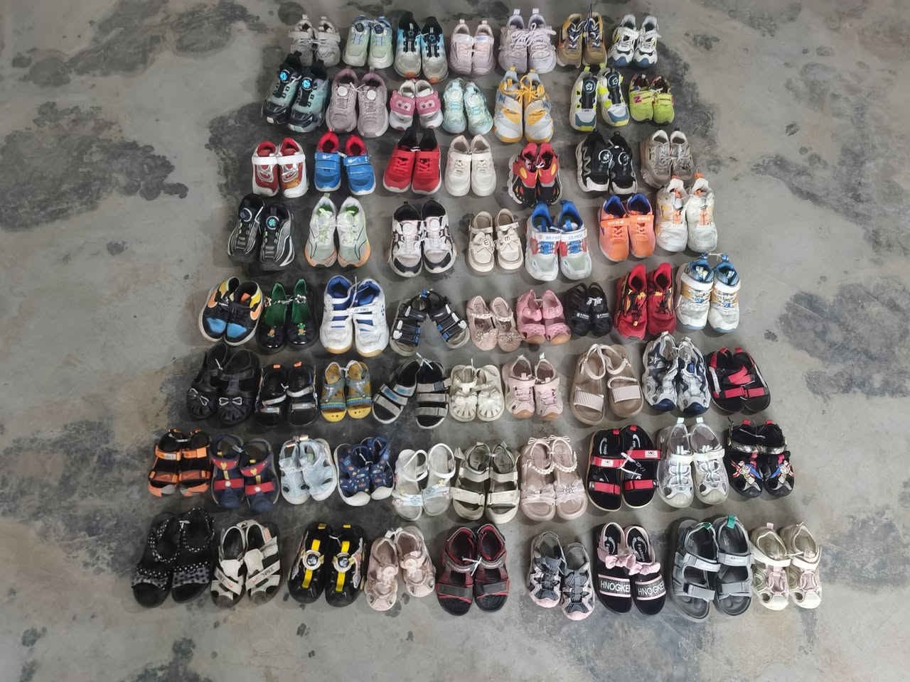 Chinese secondhandshoe factory specialize in providing various brand shoes，Please Contact me for detail 

#Usedbandshoes #usedclothes #usedbales
#Secondhandshoessupplier #Iraq #SouthAfrica #Usedladysandals #Usedtekkies #Usedsneakers #UsedSoccershoes


**إذا كنت صاحب هذا الإعلان وتريد حذفه لأي سبب، رجاءا أرسل رسالة إلى الدعم الفني**