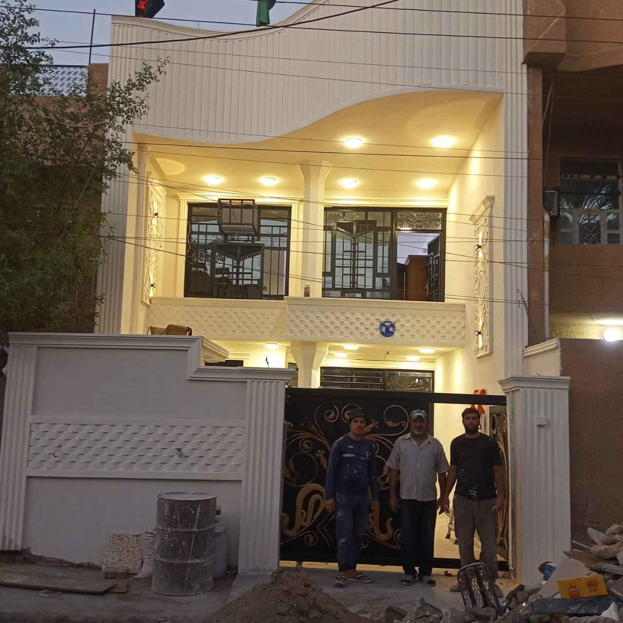 كادر واجهات متفرغ حالين لبج وطلس وتغليف فوم الواجهات بنواعه انتصل وبيك خير وتدلل ***********
